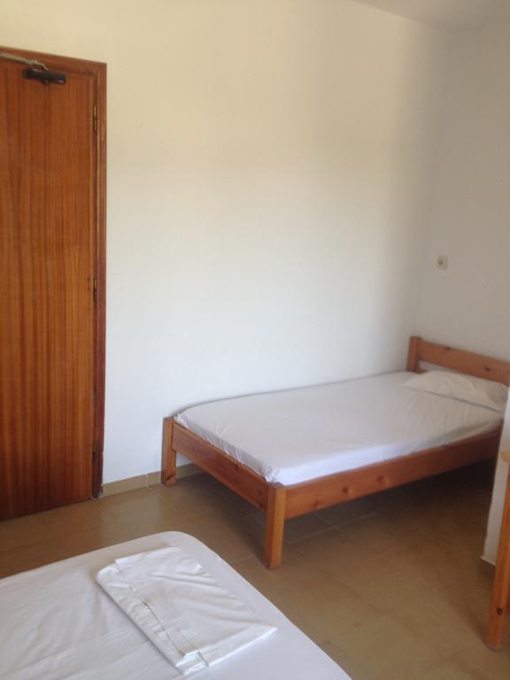 Manos Pension Faliraki Room photo